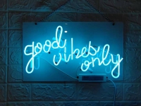 GOOD VIBES ONLY Neon Sign